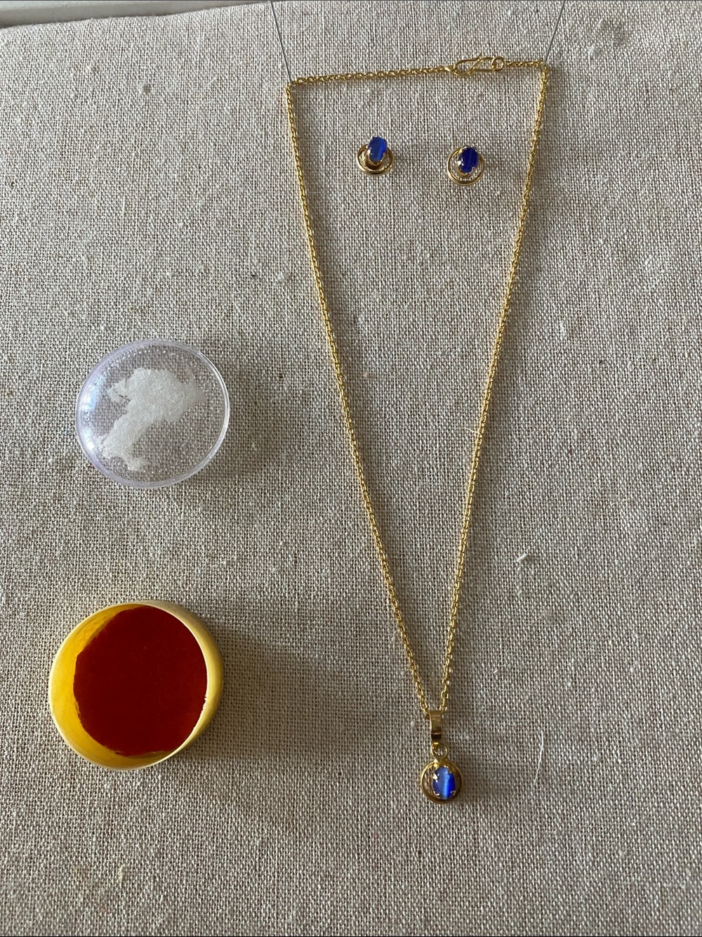 Vintage Gold Blue Cat’s Eye Pendant Necklace & Earrings Estate Set